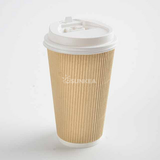 Taza de café con ondulación de papel kraft desechable